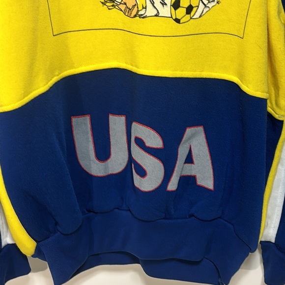 Vintage 1980's Soccer Sweatshirt - Golden Team Sportswear (S/M) - Picture 3 of 5